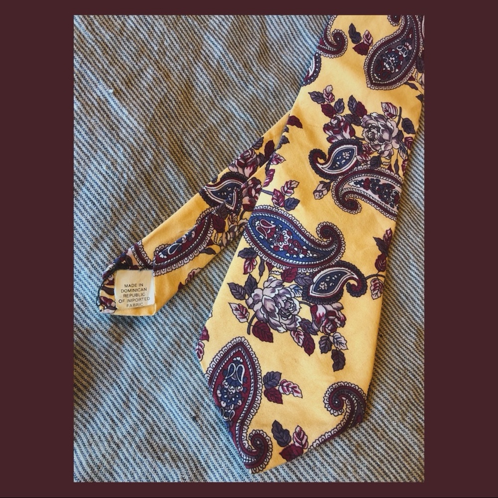Vintage Brittany Bay Tie
